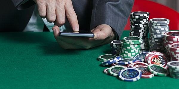 Мобільне казино на реальні гроші з захоплюючими іграми.                 Мобільне казино на реальні гроші пропонує великий список захоплюючих ігор. Грати в казино можна, вибираючи кращі ігрові автомати з тематичними напрямками.
